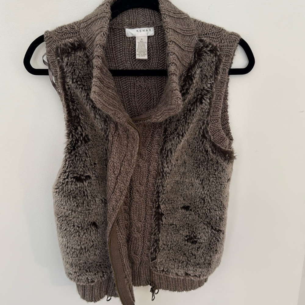 Kenar brown fur and cable knit zip up vest Medium.